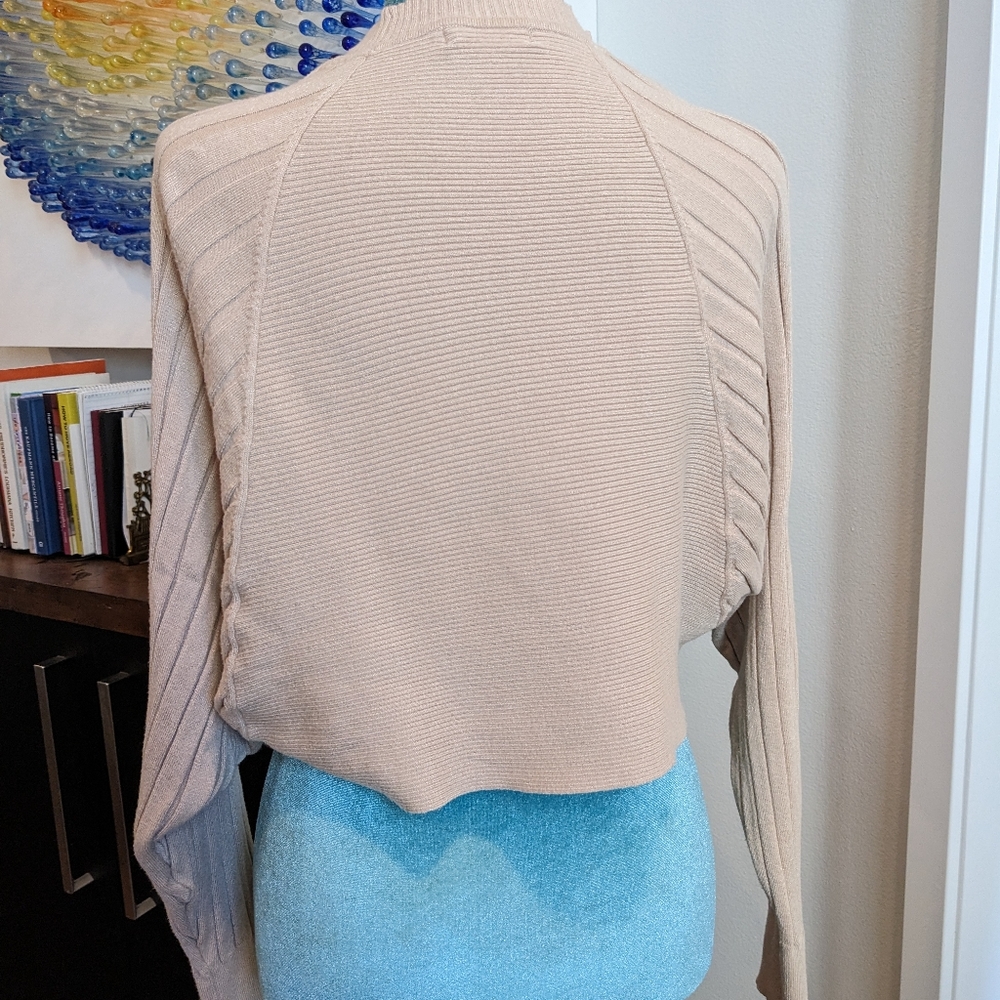 Mod Ref cropped sweater - Picture 3 of 4